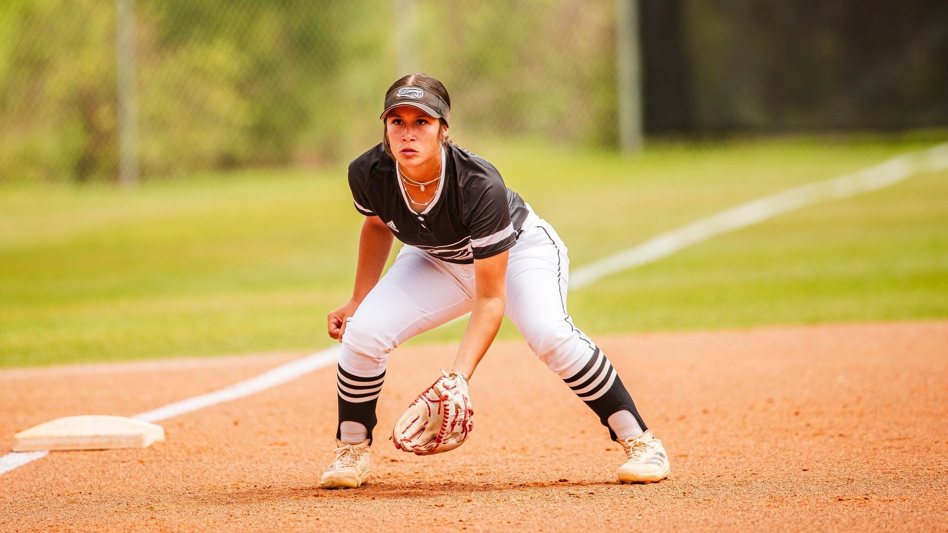 Apaches Split Doubleheader with Bossier Parish