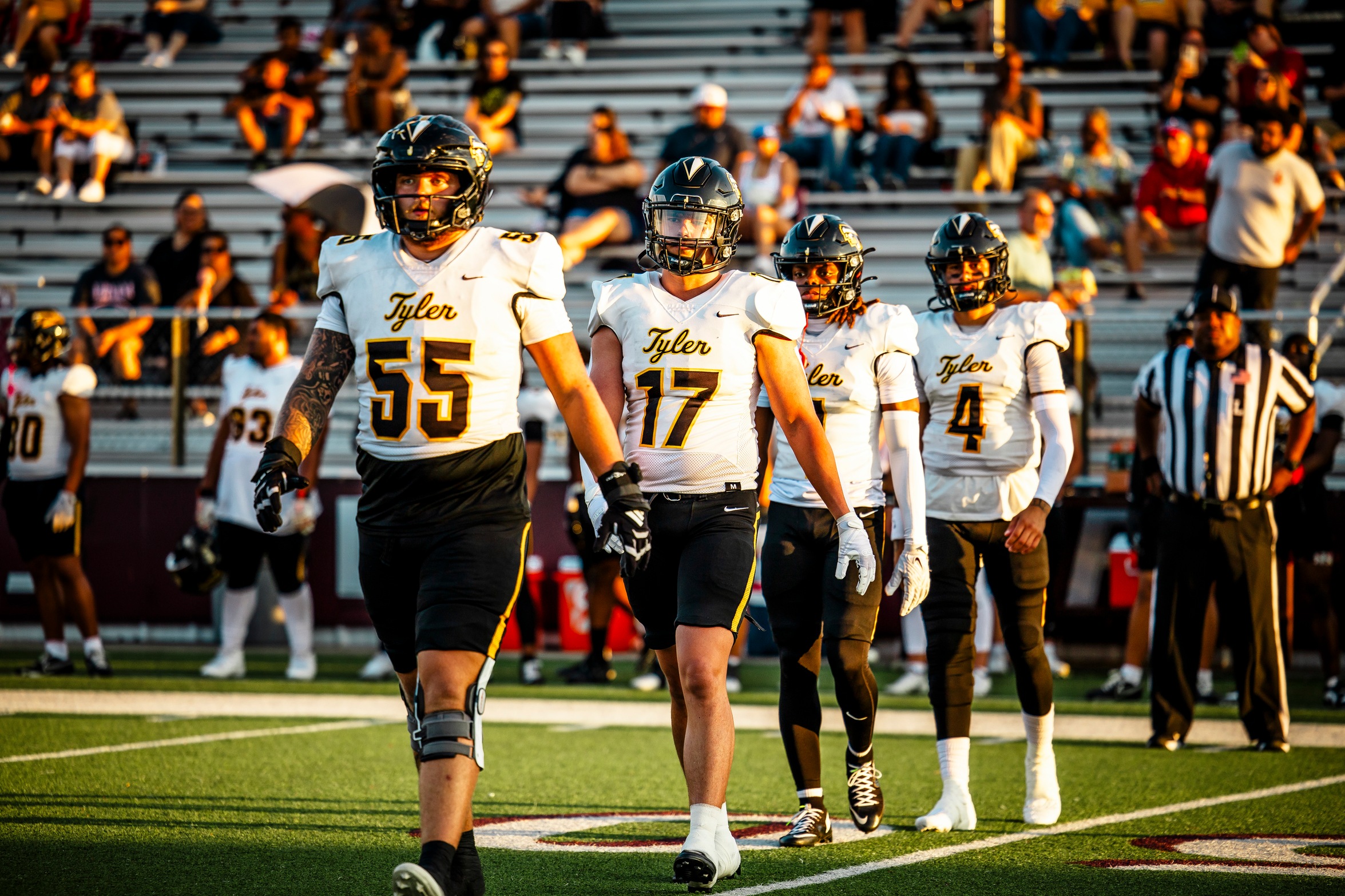 The Roswell Reception: Apaches Stun NMMI 18&ndash;17 with Last-Second Miracle