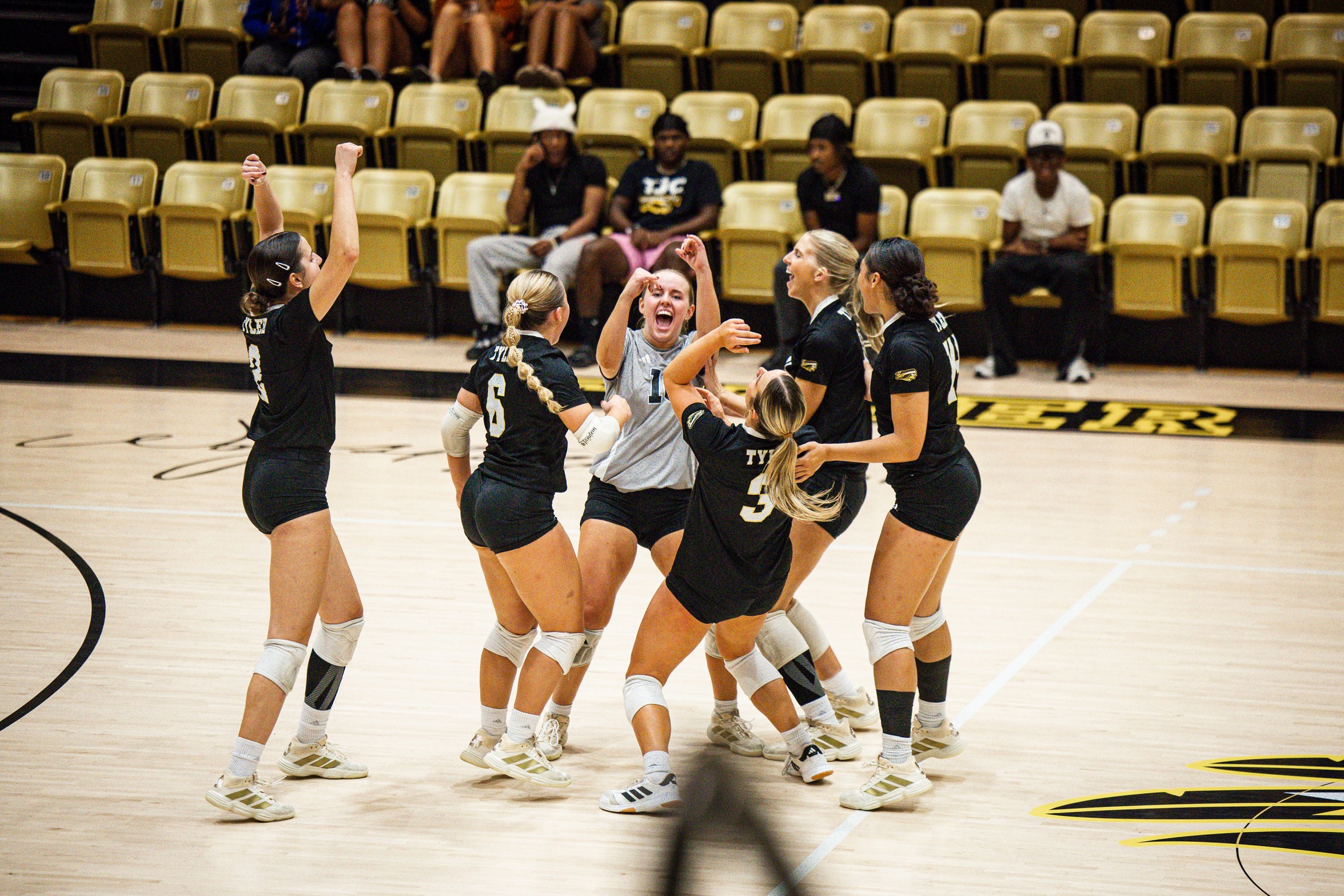 Silafau Shines as TJC Sweeps Lee College